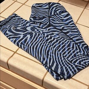 Sweaty Betty Blue Zebra Print Leggings only worn once.